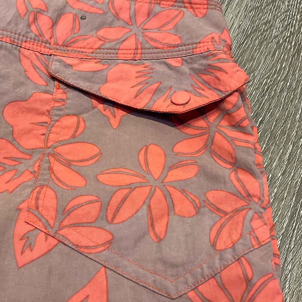 Vintage 2001 Rare “Pataloha” Patagonia Collection Floral Boardshorts Size 34 - Picture 10 of 11